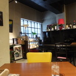 トラットリア・ピアノ - 店内：2階(2015.04月)