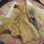 回転寿司 日向丸 - すごい量の天ぷら盛合わせ９８０円
