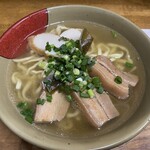 我部祖河食堂 げんじやー - 料理写真:沖縄そば