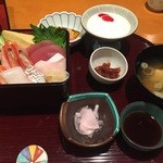 日本料理介寿荘 - ちらし寿司