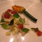 Convivio - 27年5月　ソプレッサータ　シェネーゼ　アンディーブのサラダ　花ズッキーニ