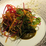 エクアトゥール - 前菜3：三重の活け鮑と京都の賀茂茄子の炭火焼き、肝ソースと山山葵