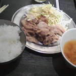 TAO LU’S - 塩豚カルビ焼き定食￥700
