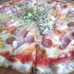 珈琲哲學 富山東店 - Mサイズのピザは大きい～