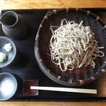 Sobakiri Yuugen - 粗挽きの蕎麦(¥900)
                        茨城筑西産の挽きぐるみ（玄挽き）