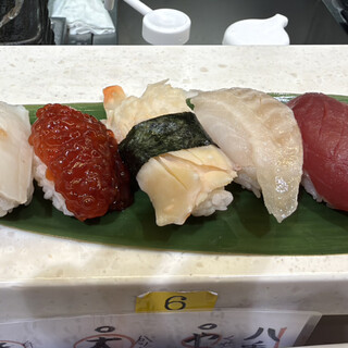 立食い寿司 根室花まる_0