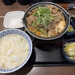 吉野家 - 料理写真:牛すき鍋膳肉2倍盛 更にお新香追加