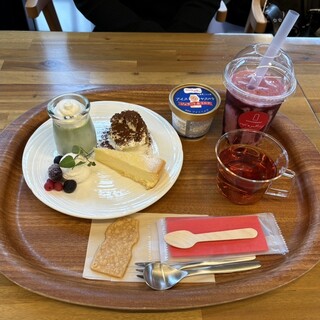 ヤクルトサービスセンター 御本丸 カフェ&ギャラリー_0