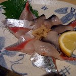 魚菜屋 海祭 - 活サバお造りです。本日のおすすめの中でも特におすすめなのがこれでした。脂の乗りがよく激旨で一押しって事だったんですよ。中々、ここまでの極上品は食べれないですね。