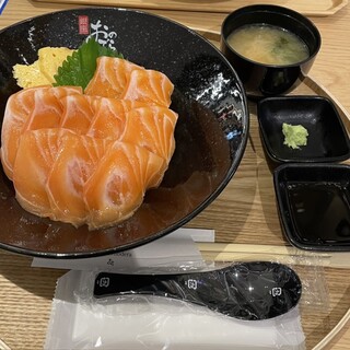 海鮮丼 銀座おのでら_0