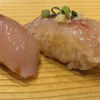 天然本まぐろ ありそ鮨し_1