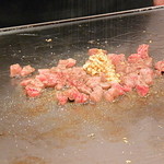 She'll be - ガーリックライスに使うお肉