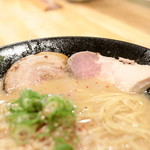 福島壱麺 - 豚骨の鈴木のチャーシュー  '15 5月中旬