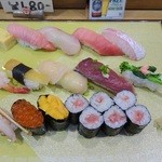 Sakura Sushi - おまかせにぎり