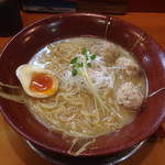 とんこつらーめん ひかり - 2015年5月19日火曜日限定
      初めての鶏白湯