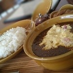 Mikasanoshokudou - チーズエッグミカサノカレー（大盛）　1,380円