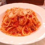 カンパネッラ - ベーコンと春キャベツのトマトスパゲッティ