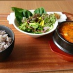 韓国豚焼肉専門店 BUTAMAJIN - トマトチーズスンドウブ