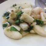 メインの、えびとかぶの炒めもの。