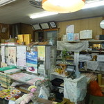 青木製菓 - 店内の様子