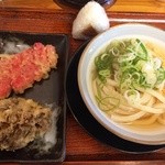 本格手打 いわしや - サイドメニューはまいたけ天ぷら、紅しょうが天ぷら、梅干おにぎり