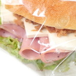 ラスティコ - ハムとクリームチーズ フライドオニオンのベーグルサンドの具 '15 4月下旬