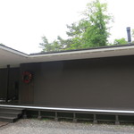 Fogliolina della Porta Fortuna - 2015/6新緑の中の外観☆