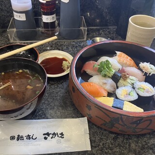 回転すし さかえ_1