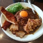 元祖台湾カレー - チキンカツ、から揚げ、炙りトロ肉、九条ネギ