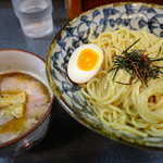 洛二神 - 魚濃つけ麺