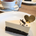 Heart Tree Caffe - 絶品！お豆腐と黒ゴマのレアチーズケーキ