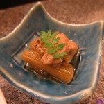 銀座魚勝 - 蕗と油揚げの煮物