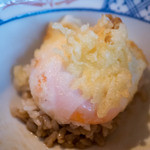 Manin - 天丼の中に、半熟卵の天ぷらが！