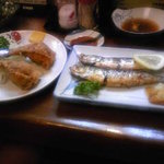 鳥恵 - 頭から丸ごと食べる丸干しと手羽餃子