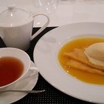 アトリエコータ - クレープシュゼットと紅茶(アールグレイ)