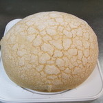 でり家 - 料理写真:メガメロンパン620円