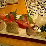 魚魚や 一八 - 刺身の盛り合わせ