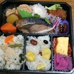 たごさく - 「ぼたん弁当」（税込1,080円）