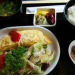 リーフハウス - ランチのオムレツ定食