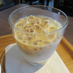 Scrop COFFEE ROASTERS - アイスカフェラテ　４３０円