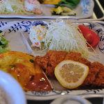 涸沢ヒュッテ - 夜御飯おかずにアップ