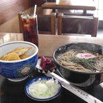 Shiyou Getsu - 本日のランチ「山菜そば・ミニイカ天丼・珈琲付(８００円)」