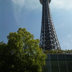 THE BUND - テラス席から見るマリンタワー