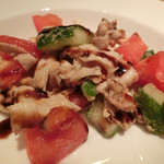 Wine Bar Ke Qoo - お通し　豚しゃぶのバルサミコ酢。