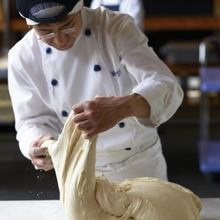 LeTAO shop attached to a bakery workshop