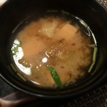 おとぎの宿米屋 - 2015 夏のおとぎ会席「ガリバー旅行記」〜巨人の国へ〜
      7話 食事「初めての出会い」（金太郎・桃太郎）
      味噌汁