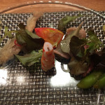 おとぎの宿米屋 - 2015 夏のおとぎ会席「ガリバー旅行記」〜巨人の国へ〜
                                １話 前菜「そこは別世界」
                                フルーツトマトふかひれゼリー
                                カジキマグロスモーク
                                枝前
                                稚鮎南蛮漬
                                豆の種（アボカド）