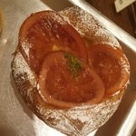 パンやきどころ RIKI - ブラッドオレンジのデニッシュ( ´ ▽ ` )ﾉ