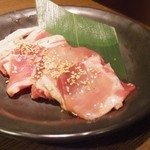 元氣七輪焼肉 牛繁 - 黒豚カルビ　