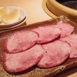 Yakiniku Omonitei - 上タン塩